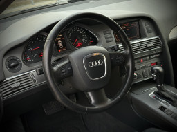 AUDI A6 QUATTRO
