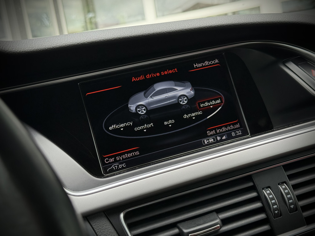 AUDI A5 QUATTRO ''EXCLUSIVE'' AUDI A5 QUATTRO ''EXCLUSIVE''