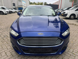 FORD MONDEO “TITANIUM”