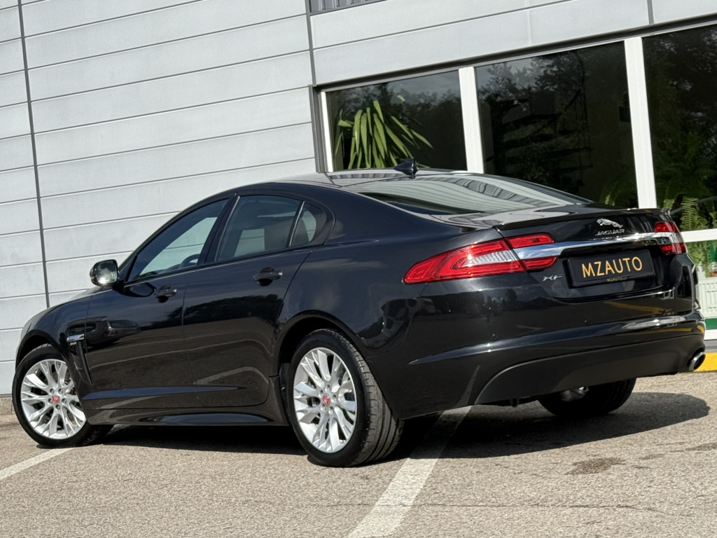 JAGUAR XF “R-SPORT” JAGUAR XF “R-SPORT”
