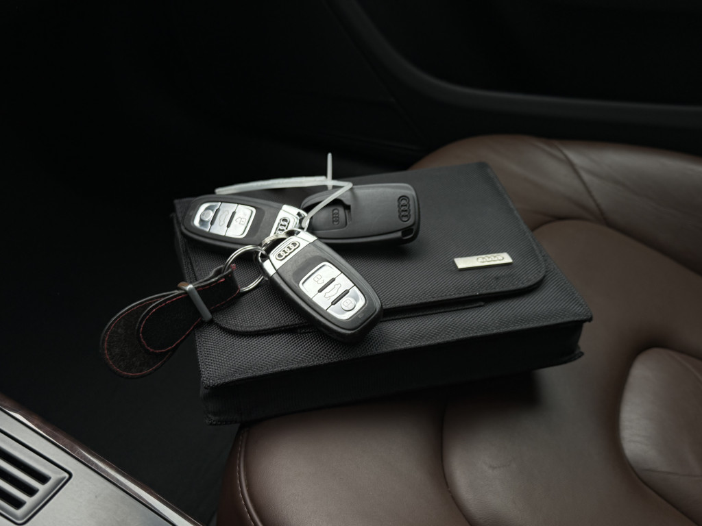 AUDI A4 “AMBIENTE”