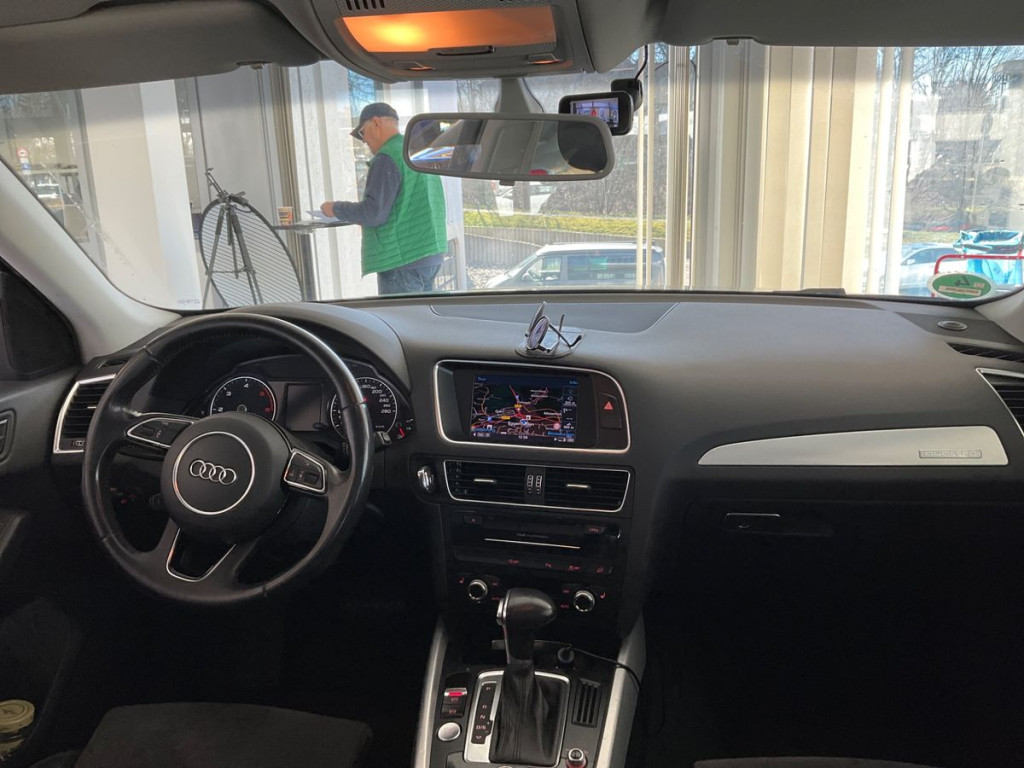 AUDI Q5 QUATTRO AUDI Q5 QUATTRO