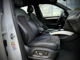 AUDI Q5 S-LINE QUATTRO AUDI Q5 S-LINE QUATTRO