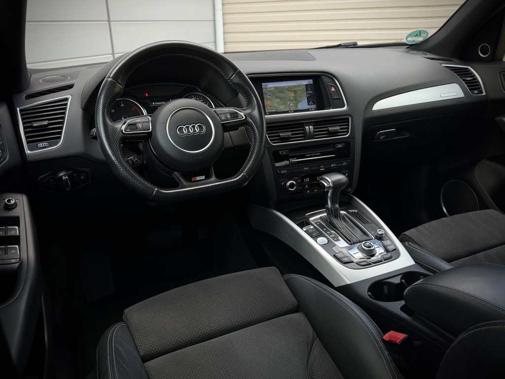 AUDI Q5 S-LINE QUATTRO AUDI Q5 S-LINE QUATTRO