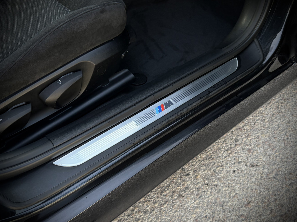 BMW 320D M-SPORTSPAKET BMW 320D M-SPORTSPAKET
