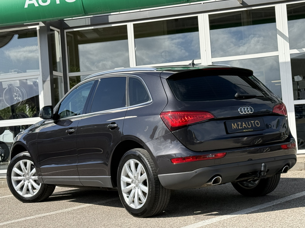 AUDI Q5 QUATTRO AUDI Q5 QUATTRO
