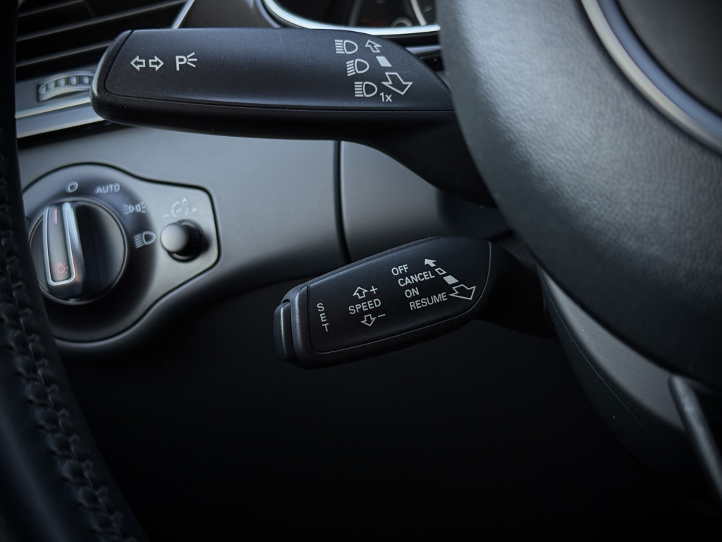 AUDI A4 S-LINE QUATTRO