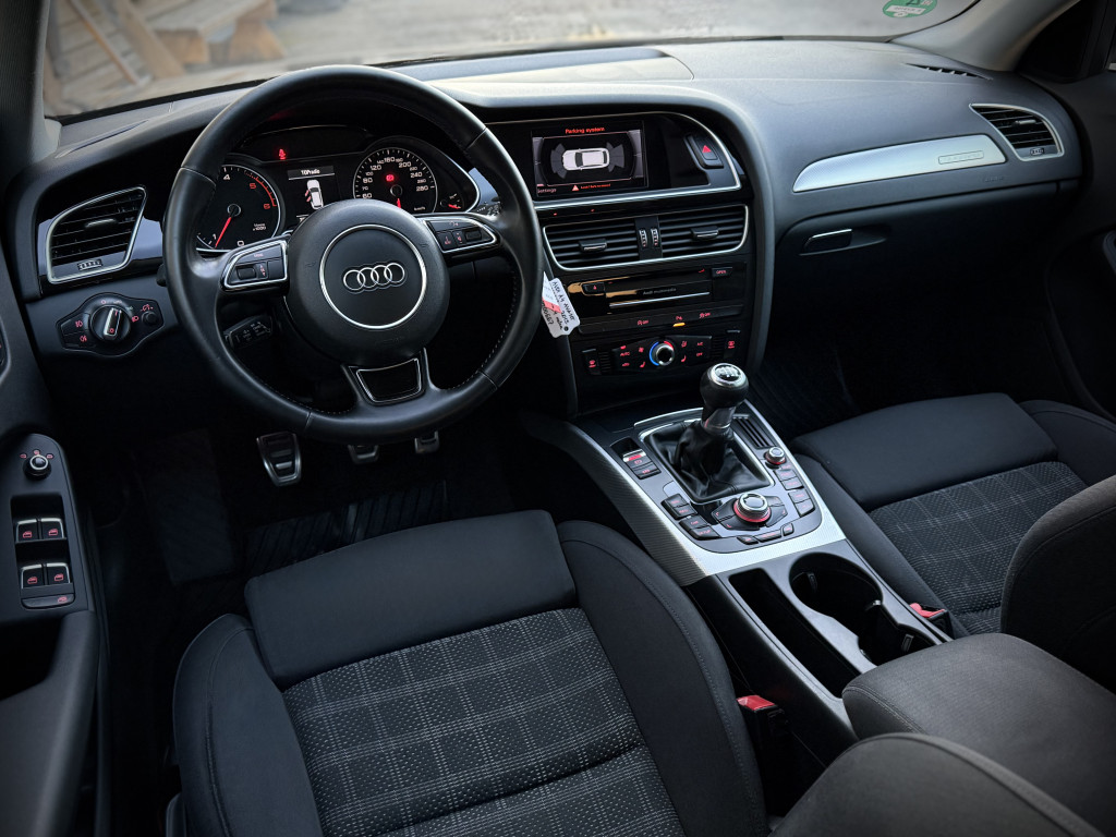 AUDI A4 S-LINE QUATTRO