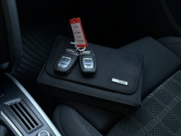 AUDI A4 S-LINE QUATTRO