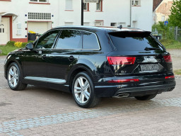 AUDI Q7 S-LINE QUATTRO AUDI Q7 S-LINE QUATTRO