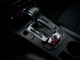 AUDI A4 S-LINE QUATTRO