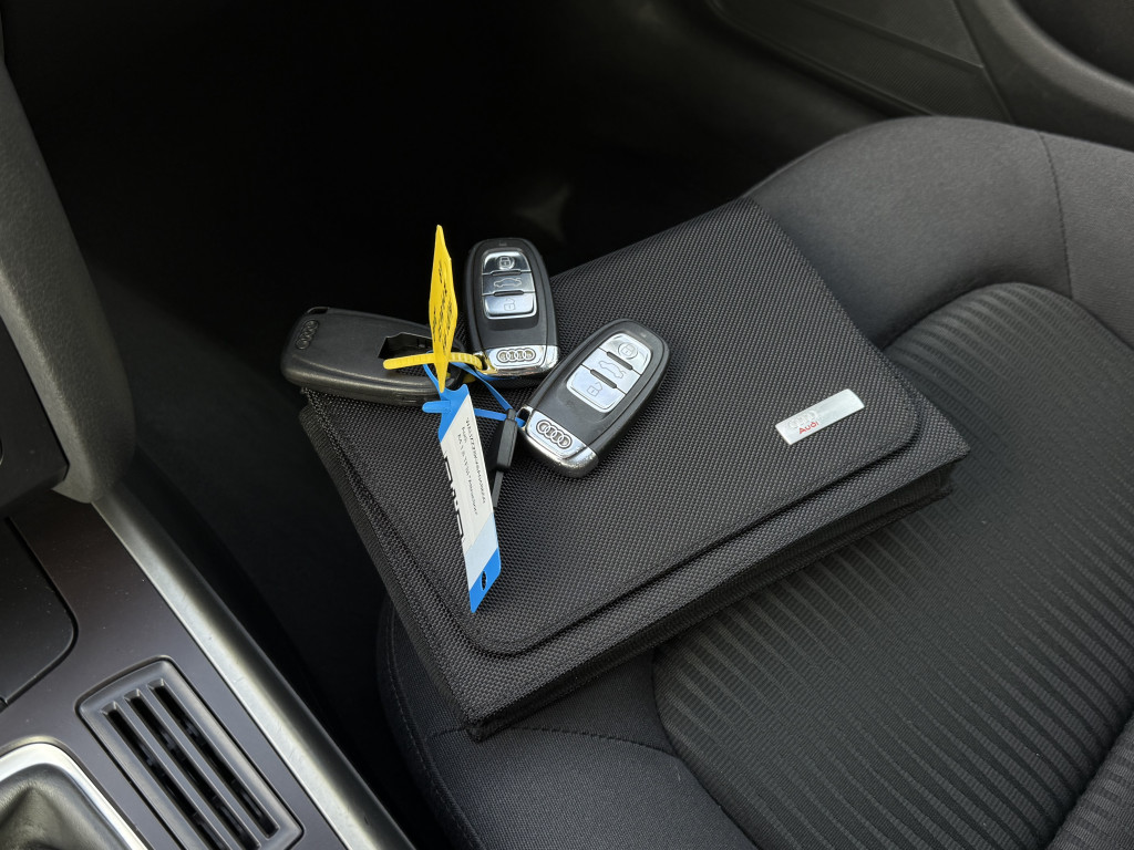 AUDI A4 “ATTRACTION” AUDI A4 “ATTRACTION”