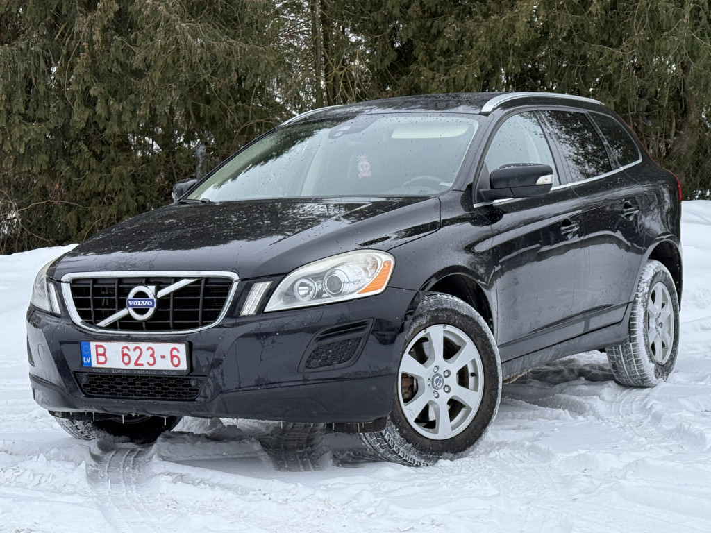 VOLVO XC60 AWD