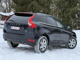 VOLVO XC60 AWD