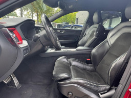 VOLVO XC60 D4 AWD “R-DESIGN”