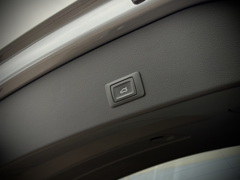 AUDI A6 S-LINE QUATTRO