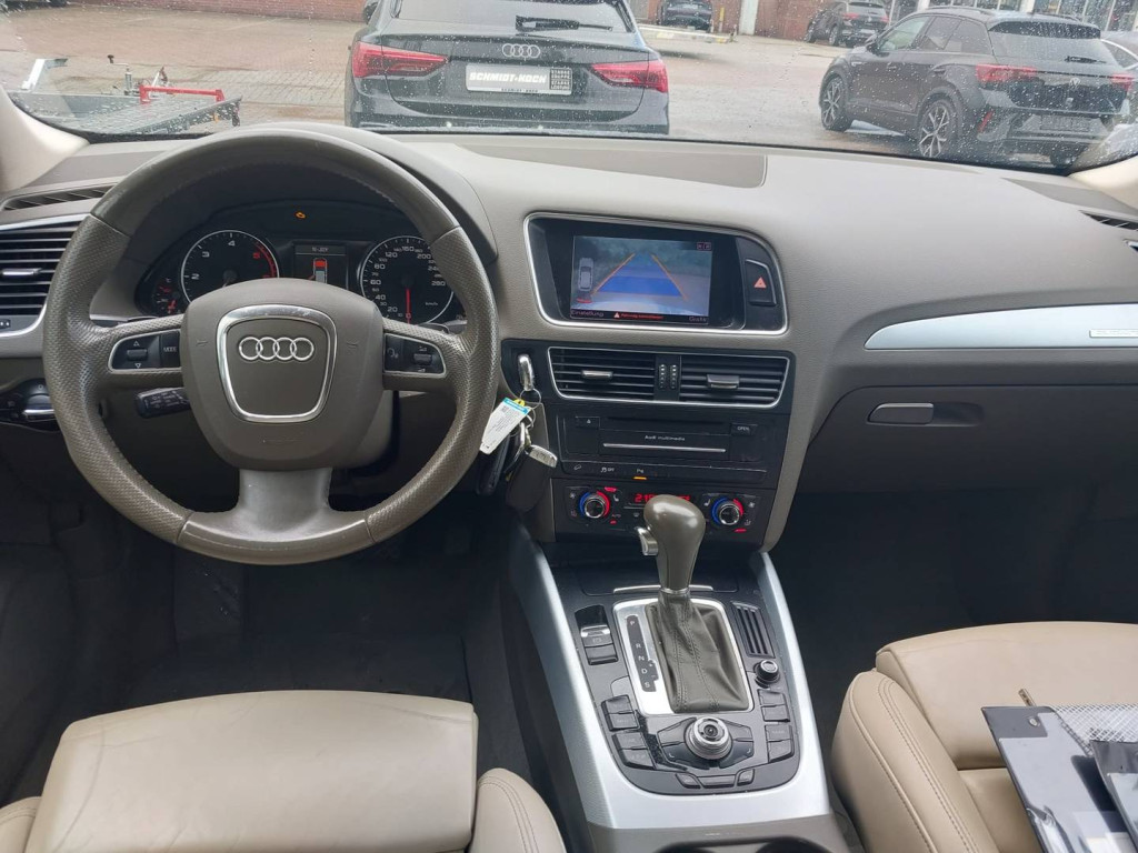 AUDI Q5 S-LINE QUATTRO AUDI Q5 S-LINE QUATTRO