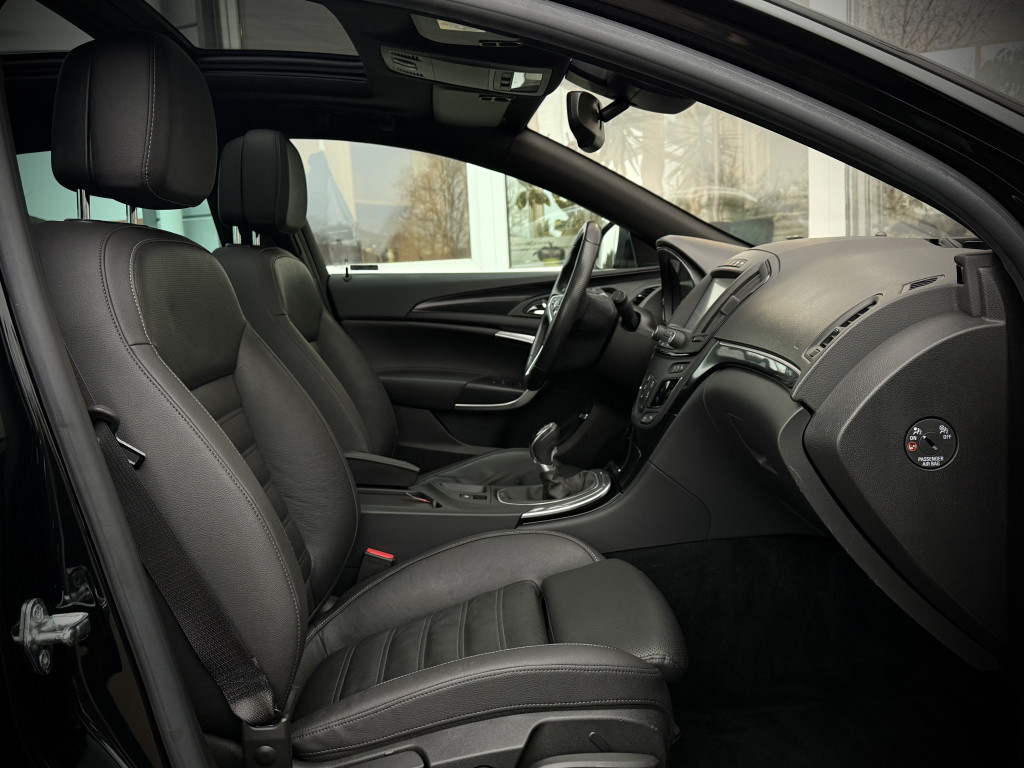 OPEL INSIGNIA “OPC LINE”