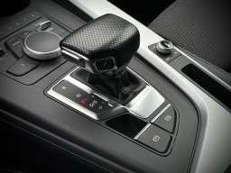 AUDI A4 S-LINE QUATTRO AUDI A4 S-LINE QUATTRO