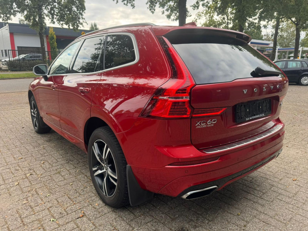 VOLVO XC60 D4 AWD “R-DESIGN”