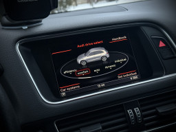 AUDI Q5 S-LINE QUATTRO