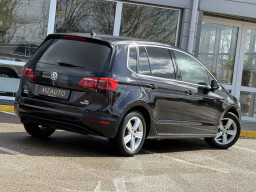 VW GOLF SPORTSVAN ''CARAT''