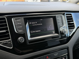 VW GOLF SPORTSVAN ''CARAT''