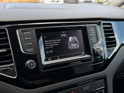 VW GOLF SPORTSVAN ''CARAT''