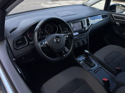 VW GOLF SPORTSVAN ''CARAT''