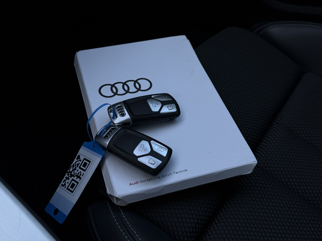 AUDI A4 S-LINE QUATTRO AUDI A4 S-LINE QUATTRO