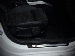 AUDI A4 S-LINE QUATTRO AUDI A4 S-LINE QUATTRO