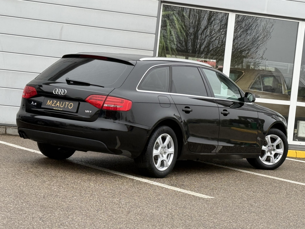AUDI A4 ''ATTRACTION'' AUDI A4 ''ATTRACTION''