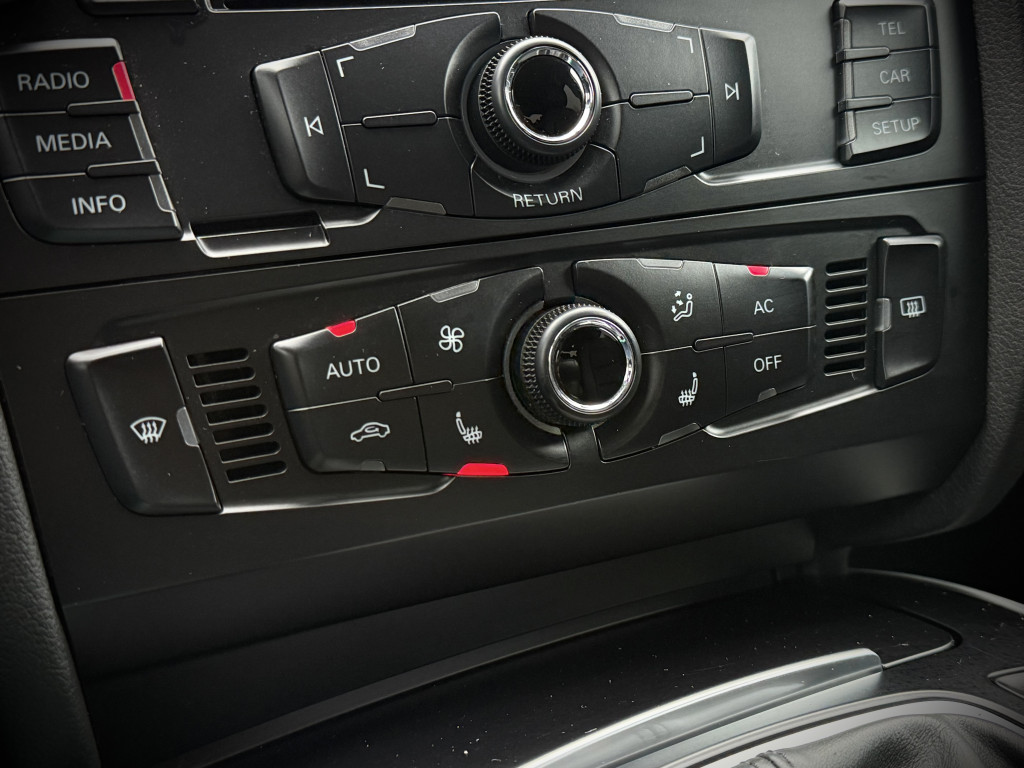 AUDI A4 ''ATTRACTION'' AUDI A4 ''ATTRACTION''