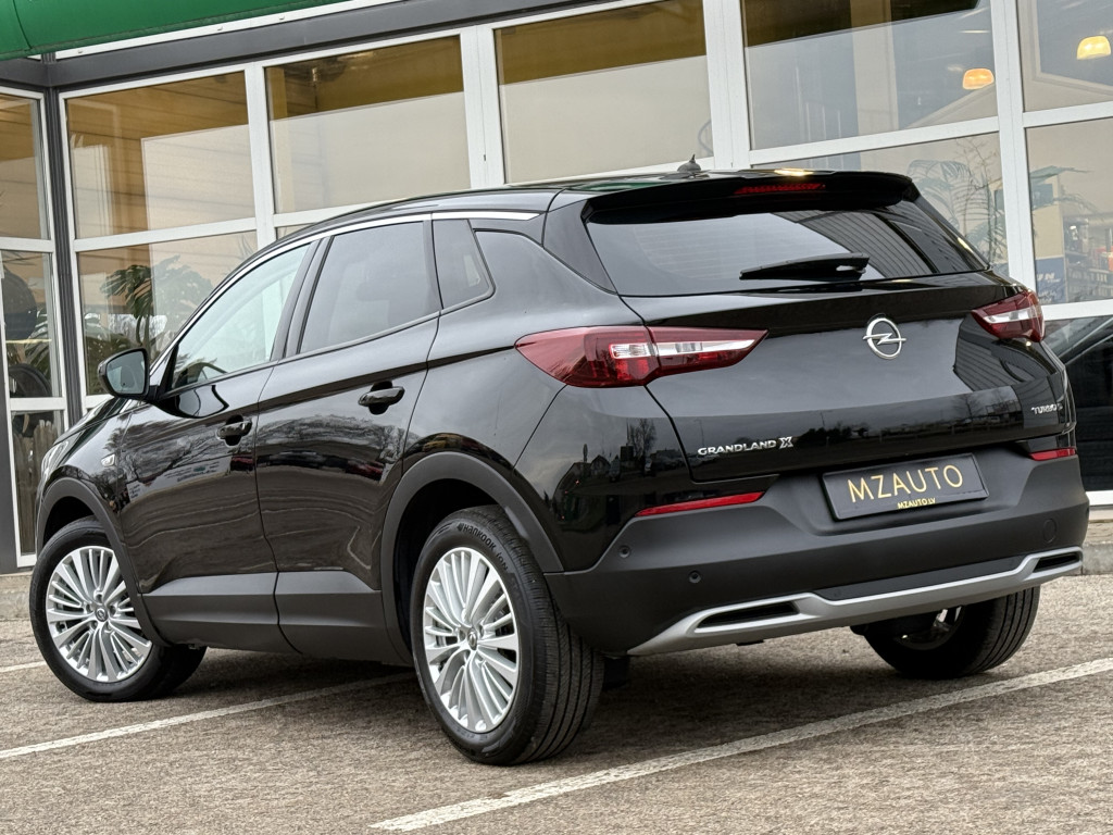 OPEL GRANDLAND X “INNOVATION”