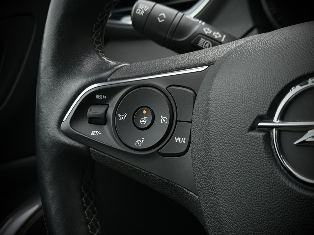 OPEL GRANDLAND X “INNOVATION”