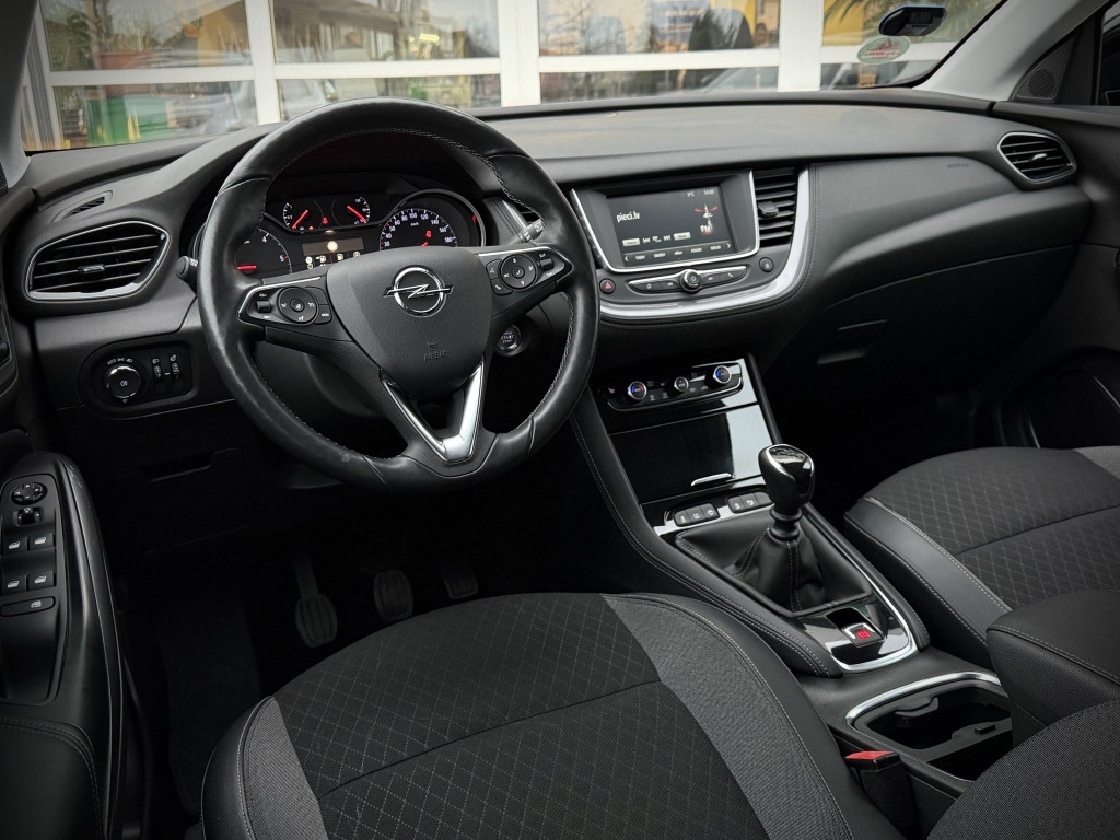 OPEL GRANDLAND X “INNOVATION”