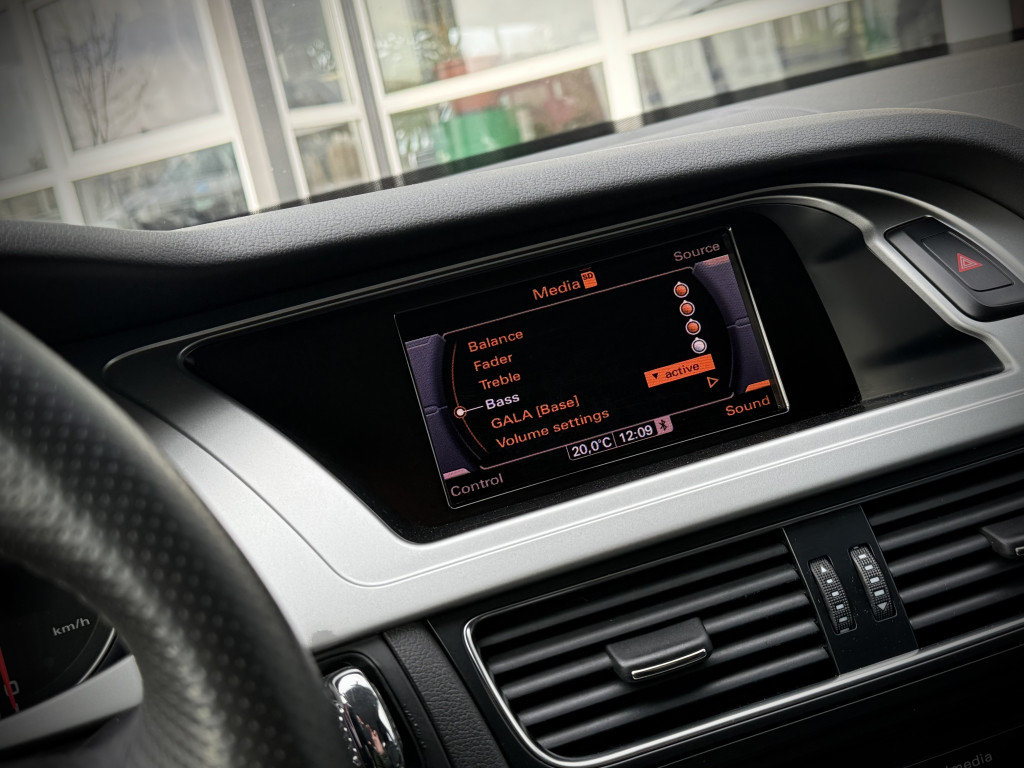 AUDI A4 “AMBIENTE”