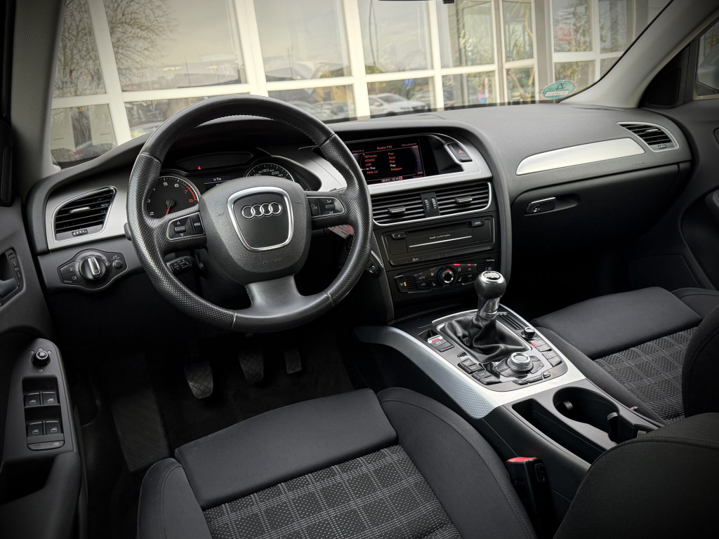 AUDI A4 “AMBIENTE”