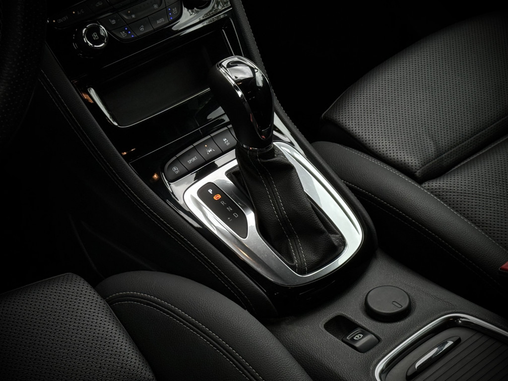 OPEL ASTRA ''ULTIMATE''