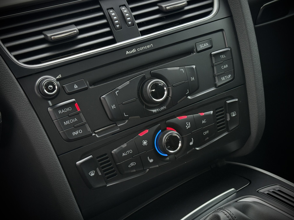 AUDI A4 “AMBIENTE”