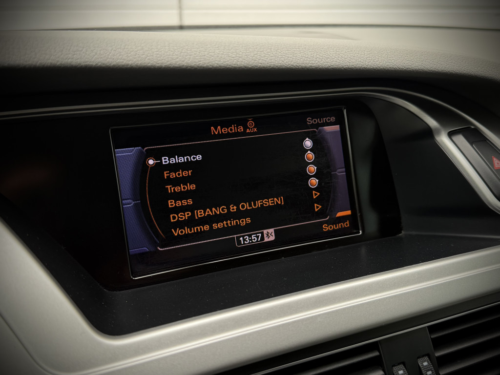 AUDI A4 ''ATTRACTION'' AUDI A4 ''ATTRACTION''
