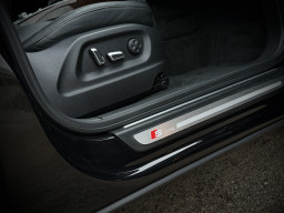 AUDI Q5 S-LINE “QUATTRO”