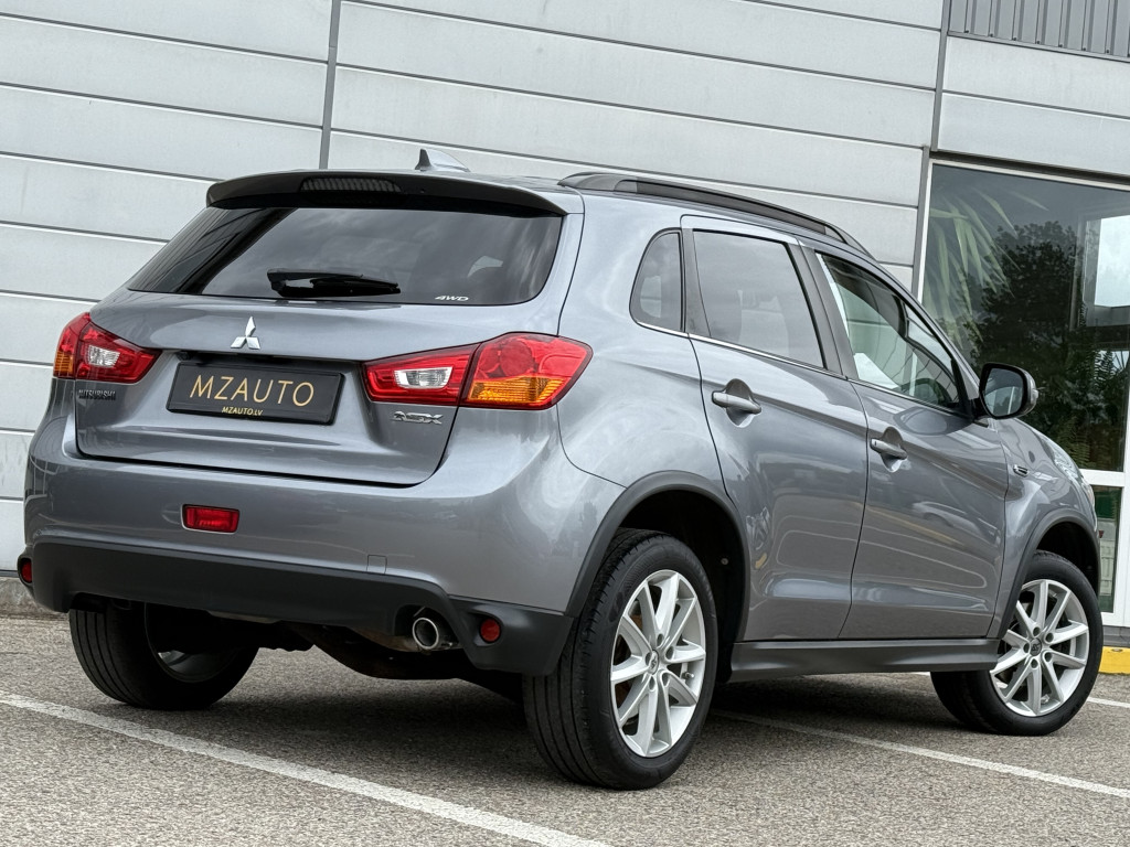 MITSUBISHI ASX 4WD