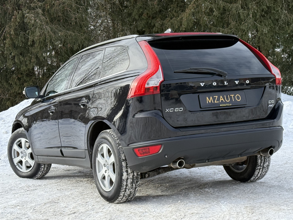 VOLVO XC60 AWD