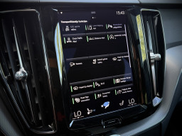 VOLVO XC60 AWD ''R-DESIGN'' VOLVO XC60 AWD ''R-DESIGN''