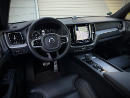 VOLVO XC60 AWD ''R-DESIGN'' VOLVO XC60 AWD ''R-DESIGN''