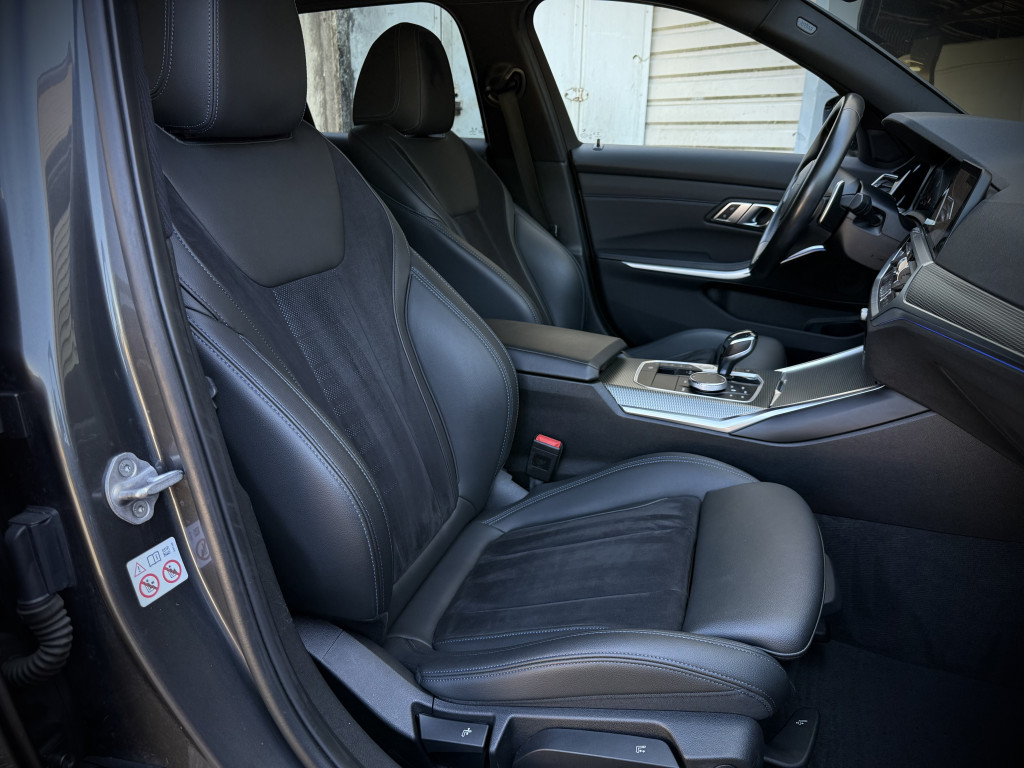 BMW 320D M-SPORTSPAKET BMW 320D M-SPORTSPAKET