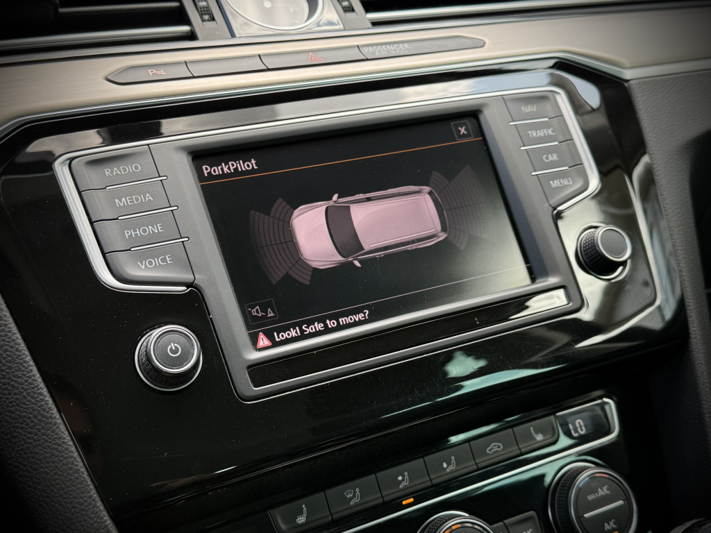 VW PASSAT ''HIGHLINE'' VW PASSAT ''HIGHLINE''