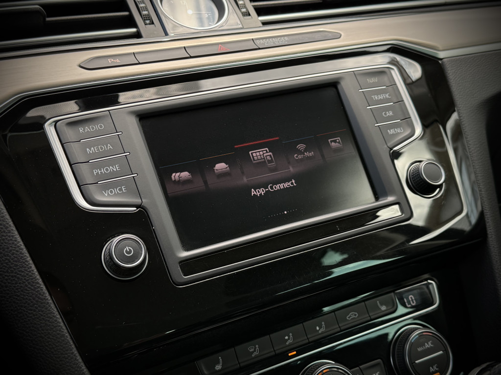 VW PASSAT ''HIGHLINE'' VW PASSAT ''HIGHLINE''