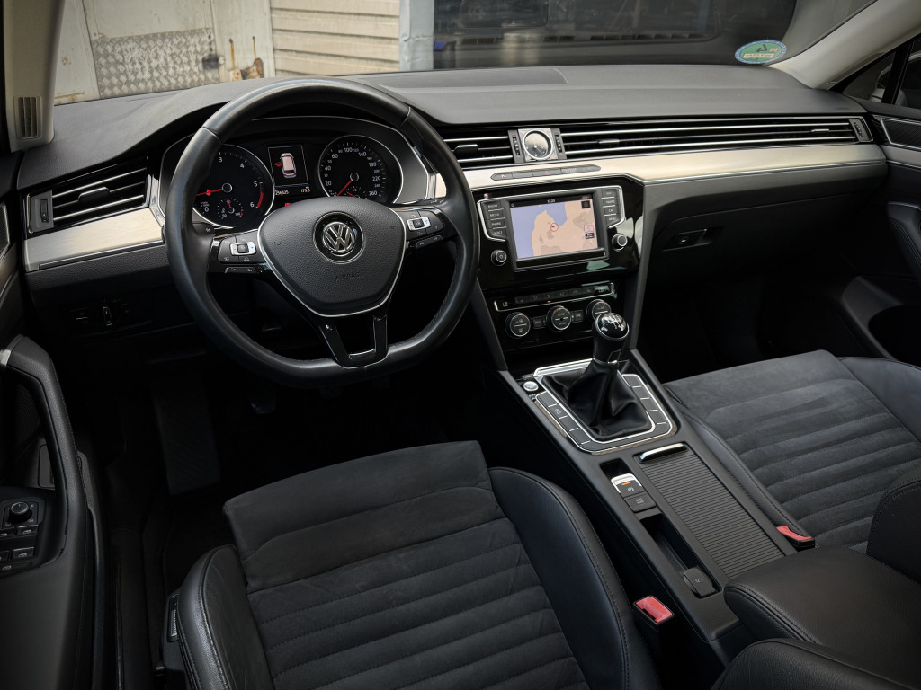 VW PASSAT ''HIGHLINE'' VW PASSAT ''HIGHLINE''